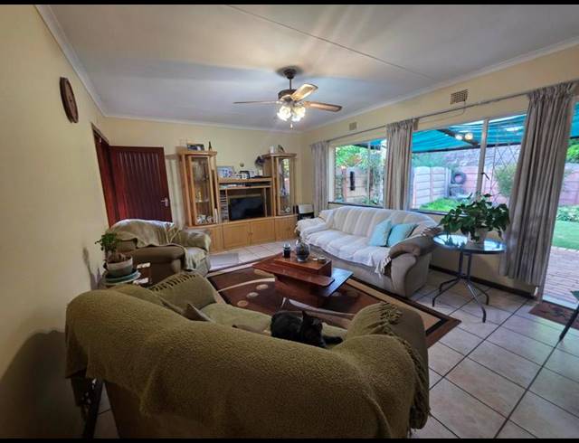 3 BEDROOM HOUSE FOR SALE IN VAN DYK PARK